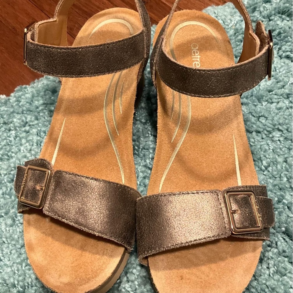 Metallic Sandals with Buckle Straps